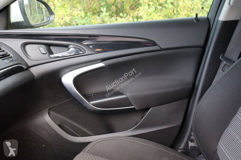 Véhicule utilitaire Opel Sports SW