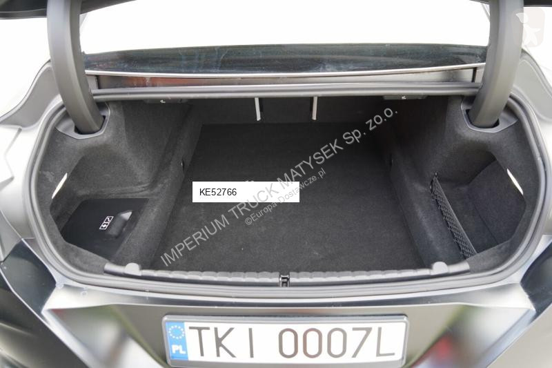 Véhicule utilitaire BMW M8
