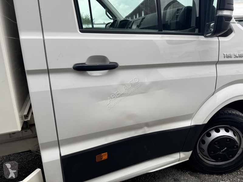MAN TGE 3.180 BENNE COFFRE 180CH Propulsion RJ van