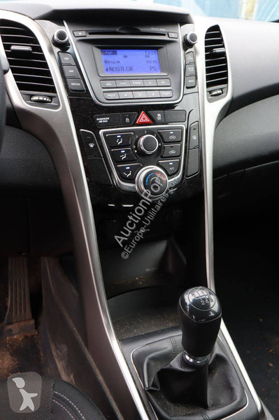Hyundai i30 van