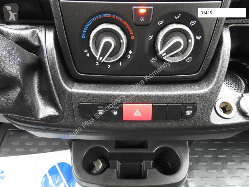 Autoutilitară Peugeot BOXER FURGON CHŁODNIA...