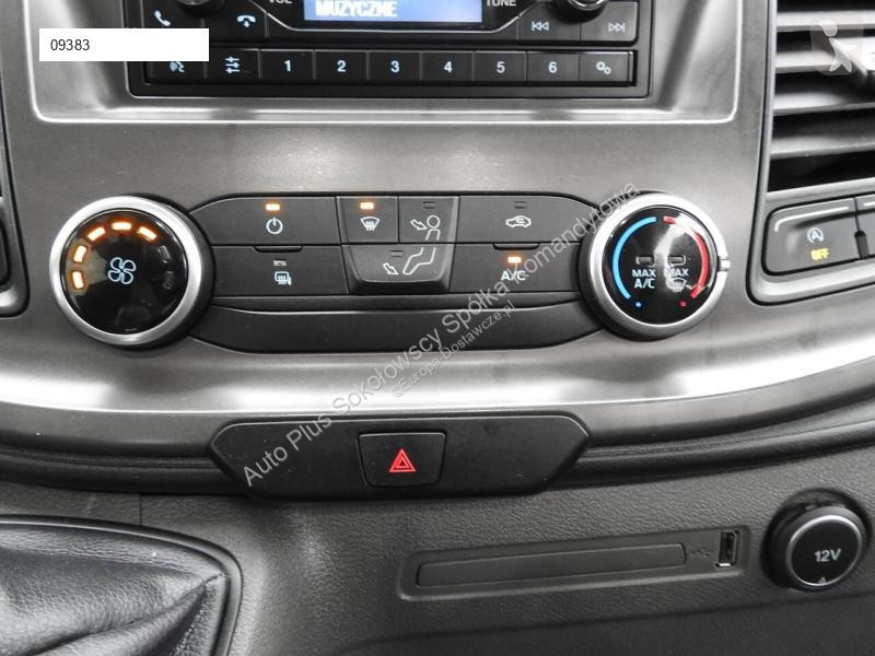 Véhicule utilitaire Ford TRANSIT FURGON...