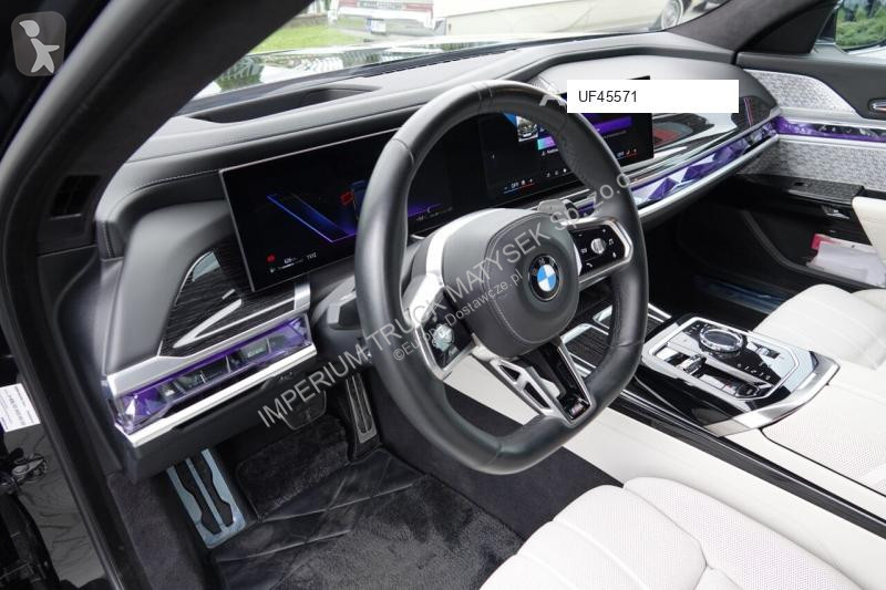 Véhicule utilitaire BMW 7 xDrive M Sport