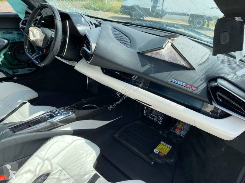 Autoutilitară Ferrari