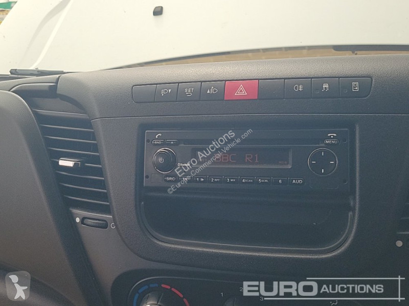 Furgoneta Iveco 35S11