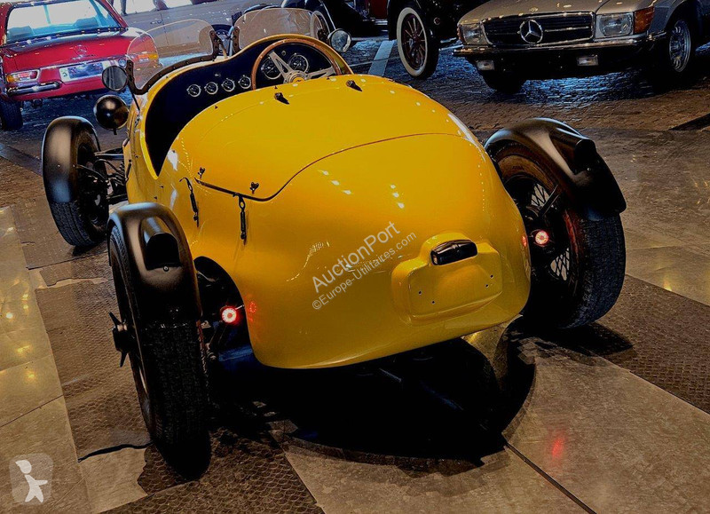 Véhicule utilitaire Ferrari  Vintage Racer...