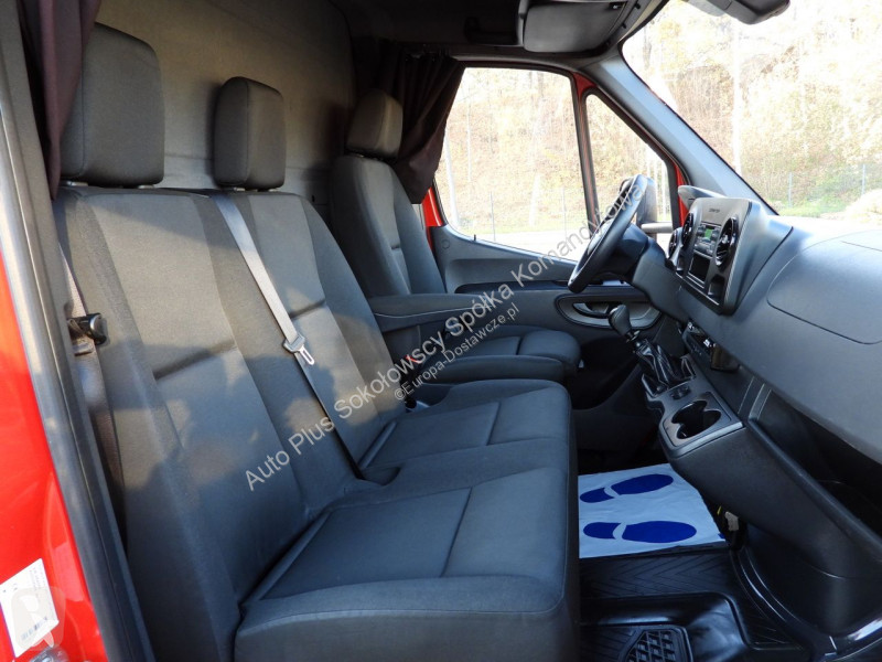 عربة نفعية Mercedes 23C16 DAILY