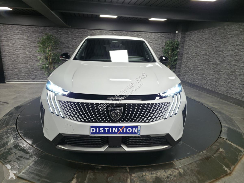 Samochód dostawczy Peugeot 3008 1.2i Hybrid...