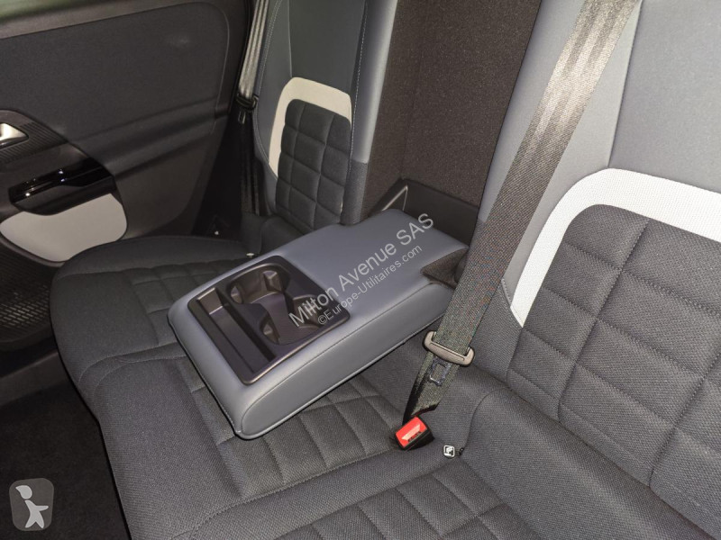 Véhicule utilitaire Citroën C5 AIRCROSS 1.2i...