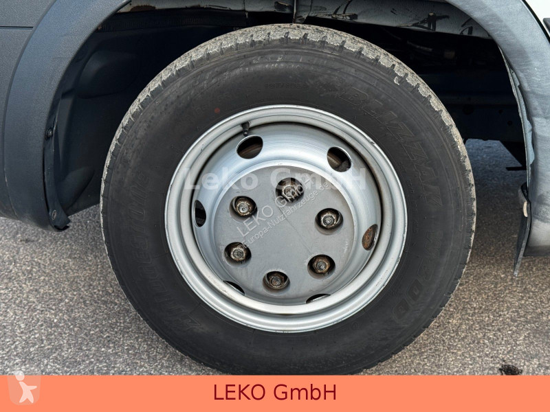 Samochód dostawczy Iveco 35C13 Mit Relec Froid...