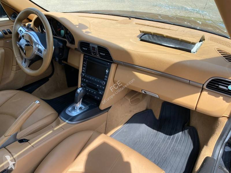 Véhicule utilitaire Porsche