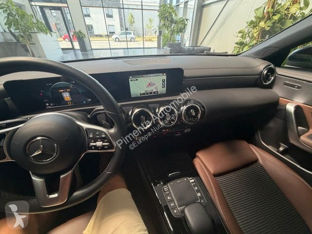 عربة نفعية Mercedes CLA  Shooting...