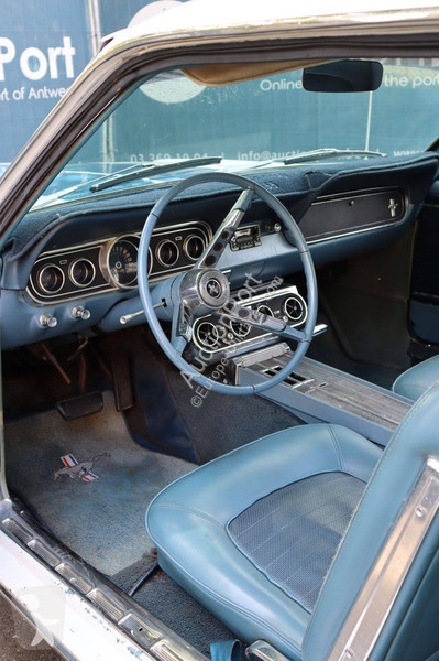 Furgoneta Ford V8