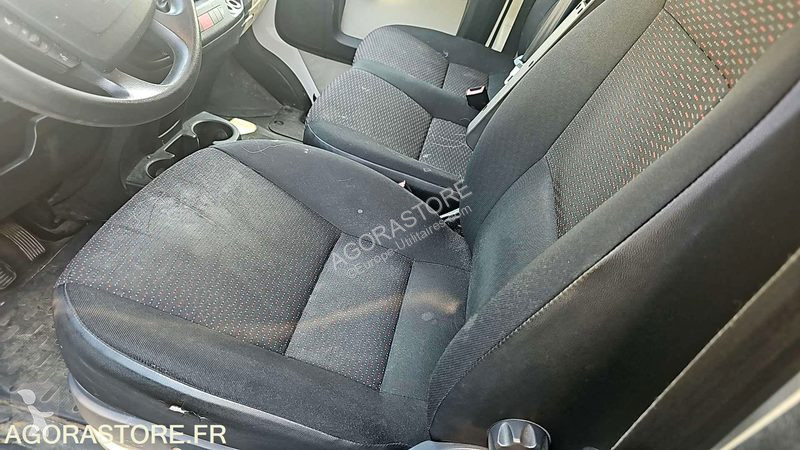 Véhicule utilitaire Peugeot BOXER