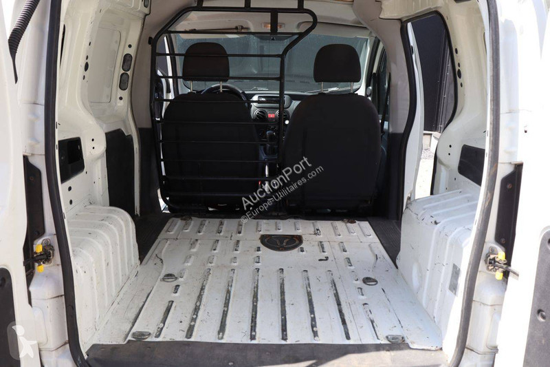 Véhicule utilitaire Peugeot