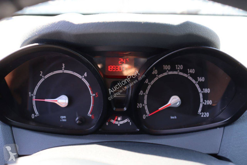 عربة نفعية Ford