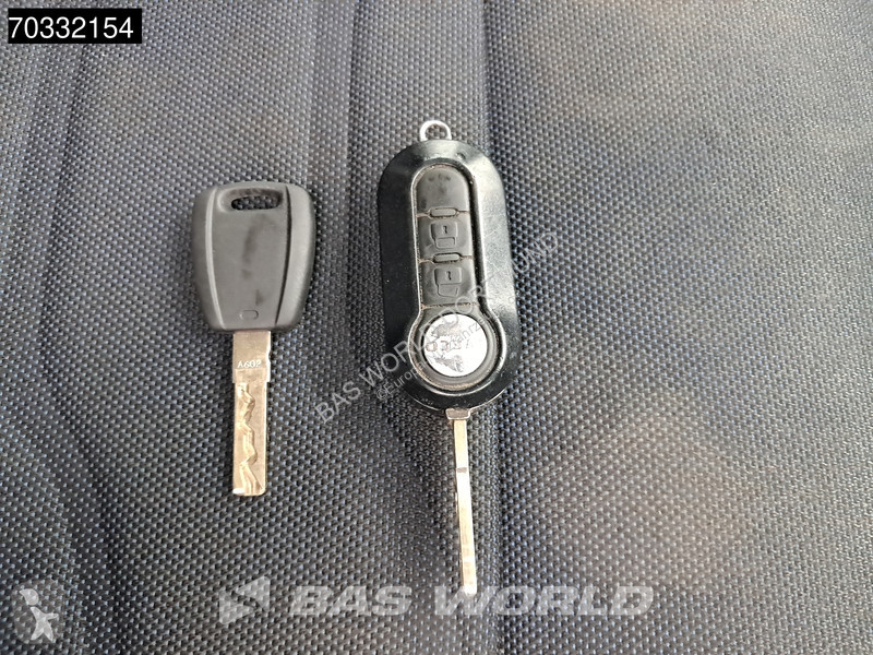 Véhicule utilitaire Iveco 70C14 3.0L CNG 1000KG...