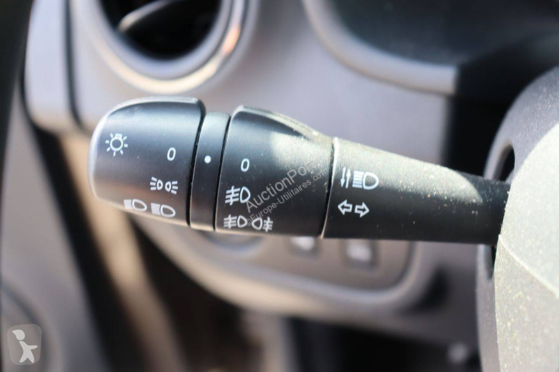 Véhicule utilitaire Dacia
