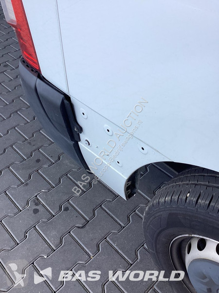 Furgoneta Renault 135PK