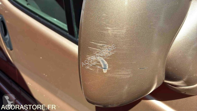 Véhicule utilitaire Opel VIVARO