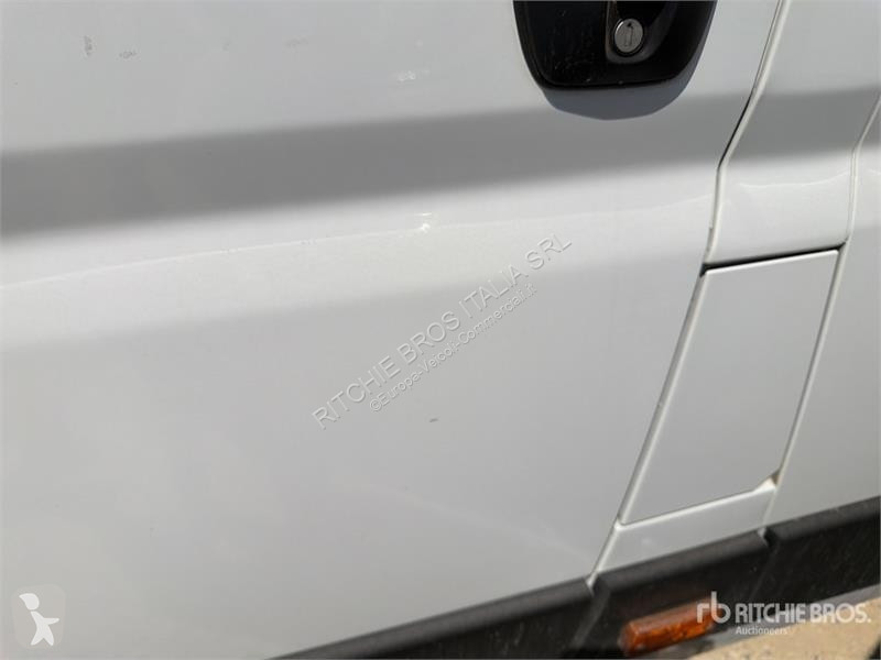 Véhicule utilitaire Opel 2.2 103 KW KA L4H2