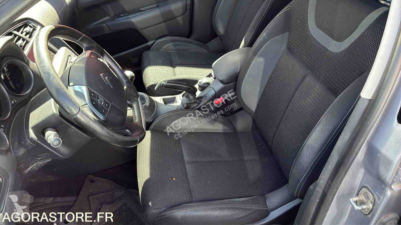 Veículo utilitário Citroën C4