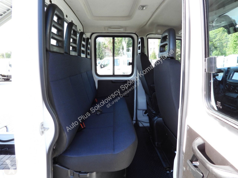 Veículo utilitário Iveco 35S14 DAILY