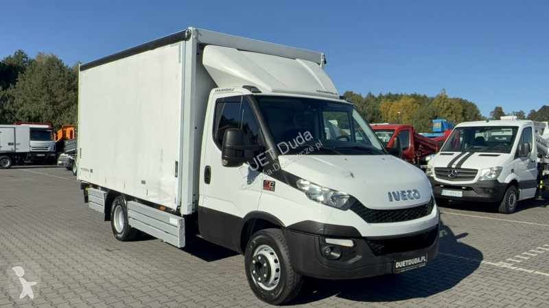 Iveco 70C18 V H van