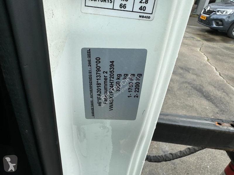 Véhicule utilitaire Nissan UNIT CABSTAR 35.13 +...
