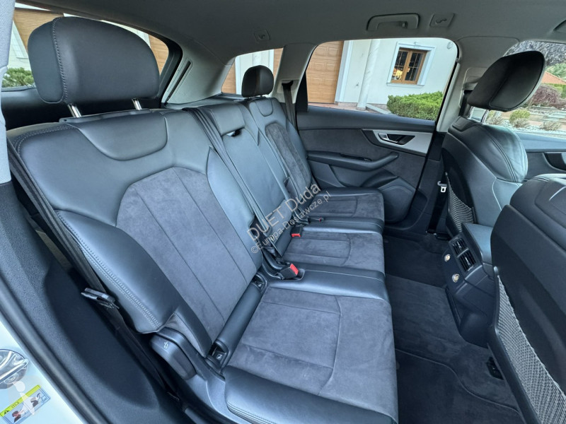 Véhicule utilitaire Audi Q7