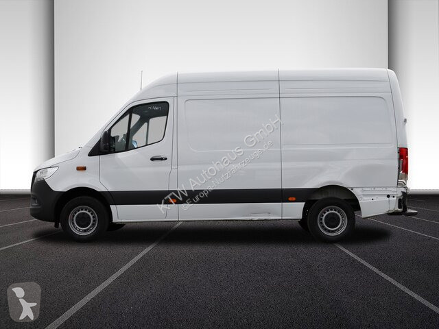 Veículo utilitário Mercedes 317...