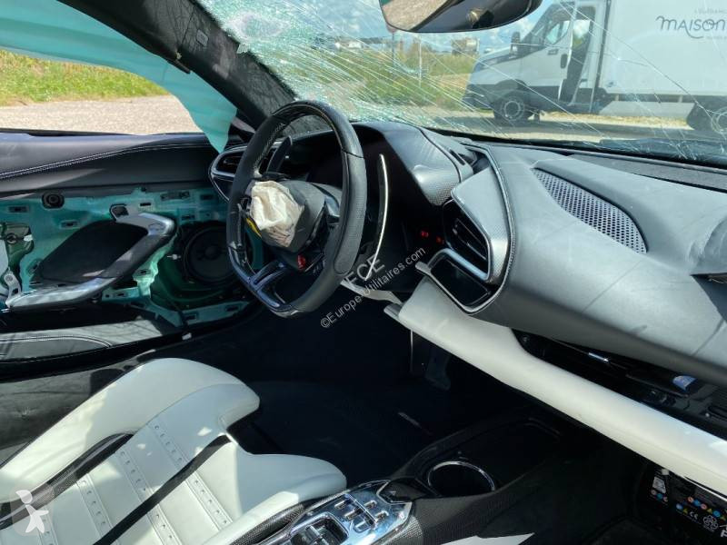 Autoutilitară Ferrari