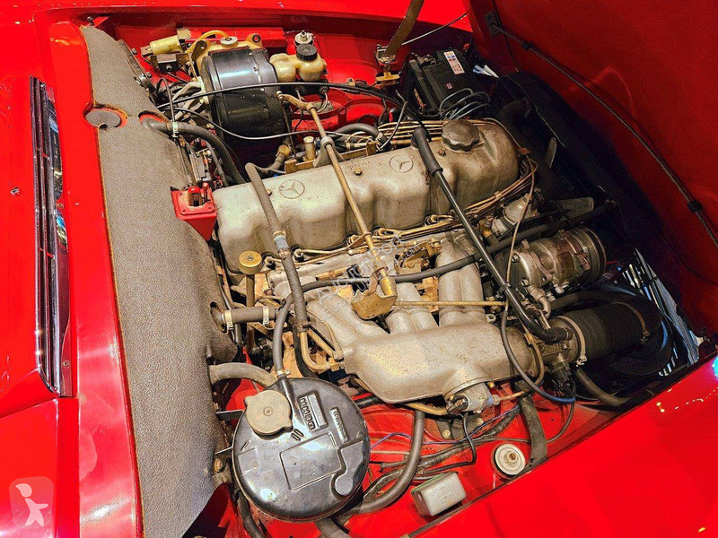 Furgoneta Mercedes SL 'Pagode' 200-serie