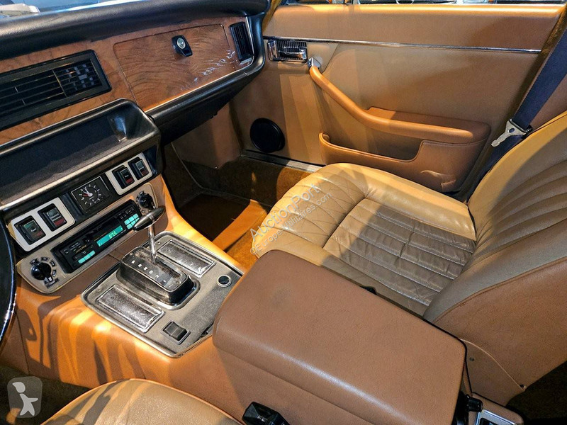 Véhicule utilitaire Jaguar (series II) 4.2...