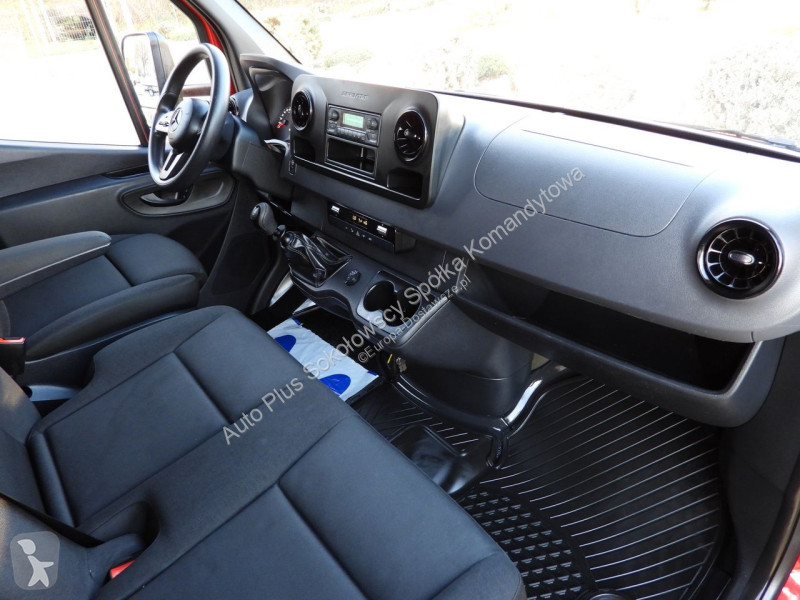 عربة نفعية Mercedes 23C16 DAILY