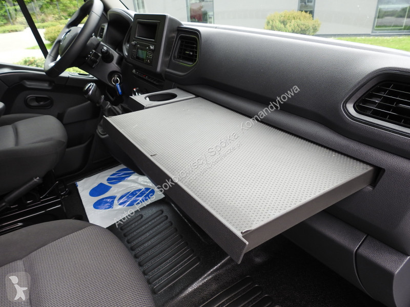 Лекотоварен автомобил Renault  MASTER