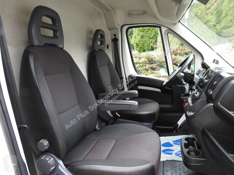 Samochód dostawczy Peugeot  BOXER