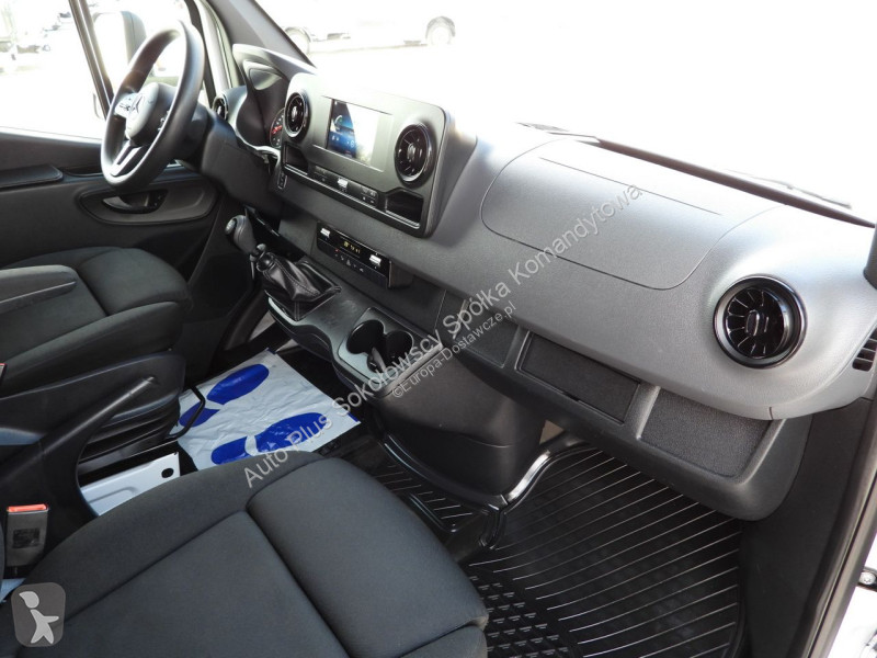 Samochód dostawczy Mercedes 23ASTER