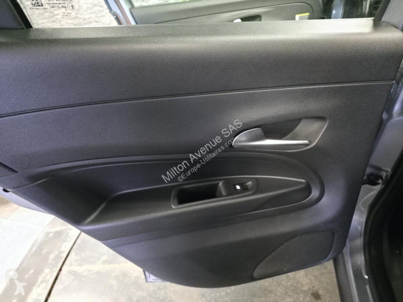 Furgoneta Jeep AVENGER 1.2 Turbo T3 - 100...