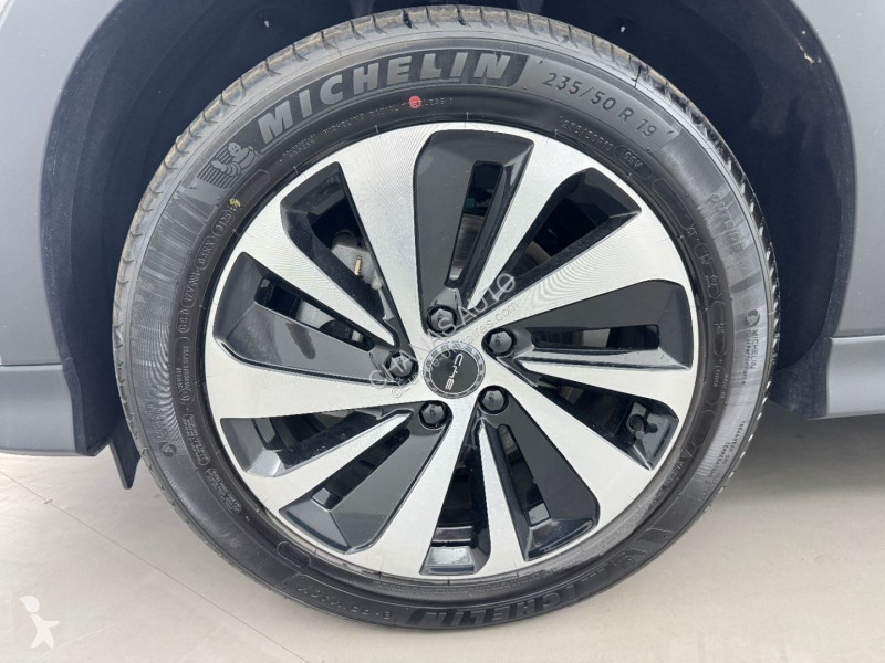 Nyttofordon BYD 1.5l DM-i 218 ch PHEV Boost