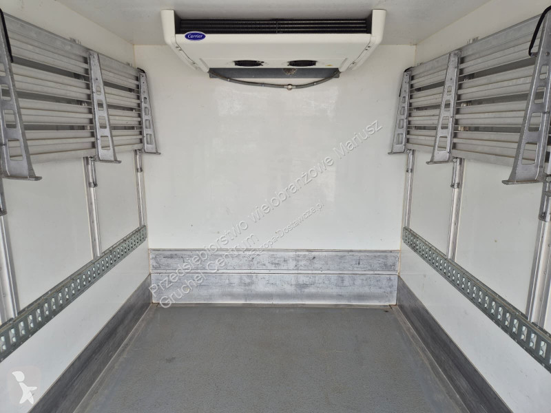 Лекотоварен автомобил Renault Master 2.3 -...