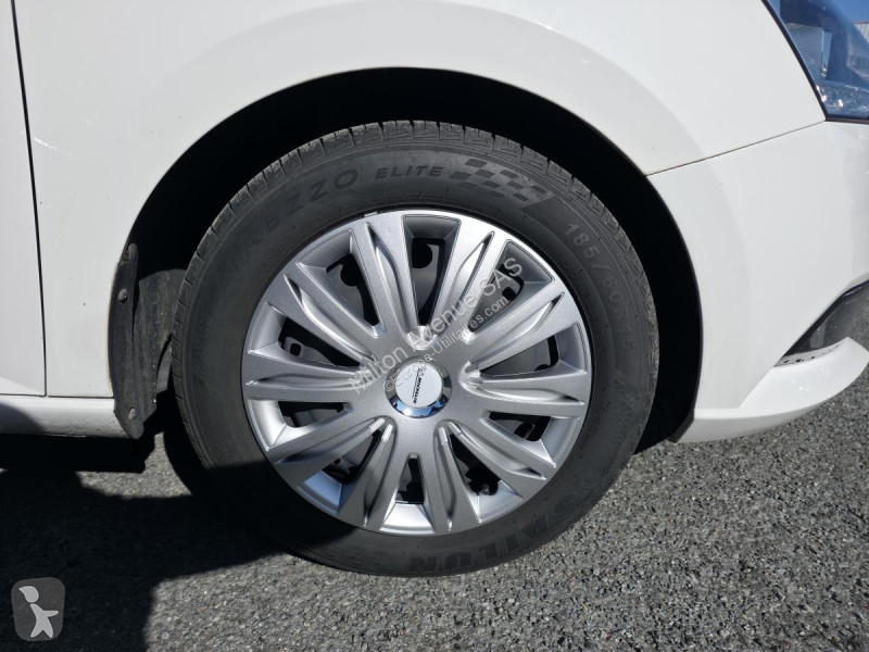 عربة نفعية Skoda FABIA 1.0 TSI - 95  Business