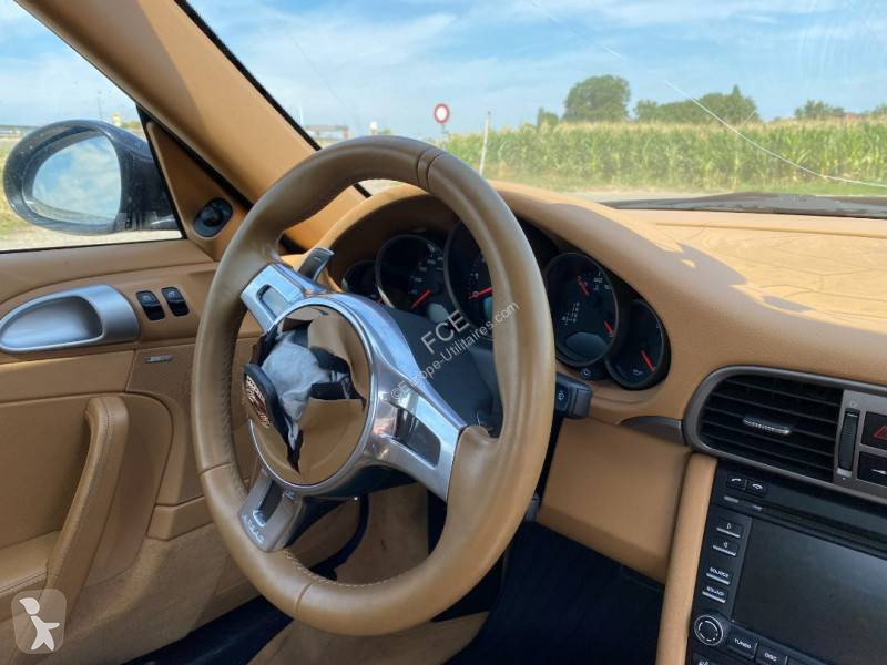Véhicule utilitaire Porsche