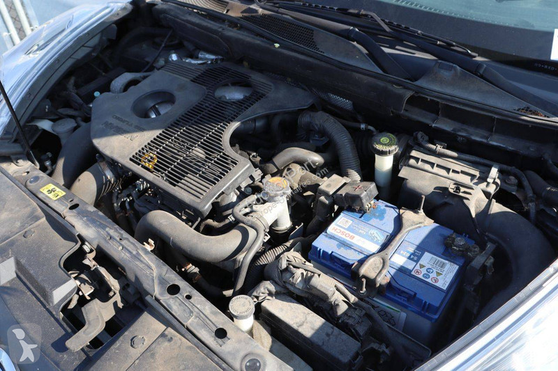 Autoutilitară Nissan