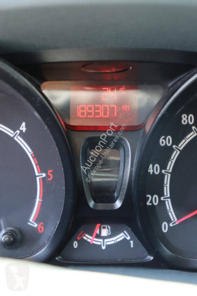عربة نفعية Ford
