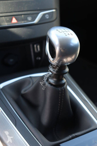 Véhicule utilitaire Peugeot