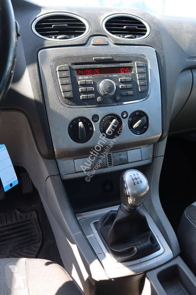 Véhicule utilitaire Ford