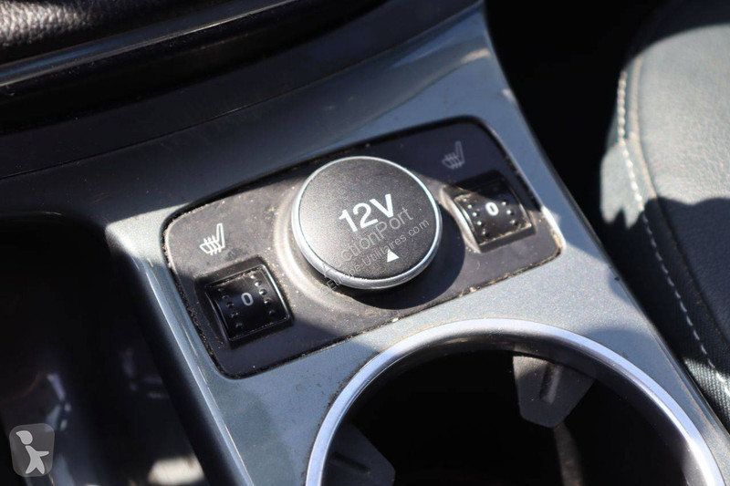 Véhicule utilitaire Ford Grand