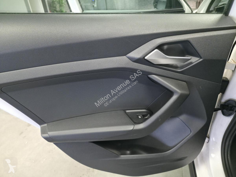 Véhicule utilitaire Audi Allstreet 1.0 30 TFSI...