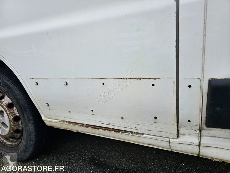 Лекотоварен автомобил Peugeot